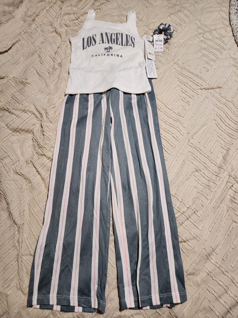 Girls PJ set Size M (8)